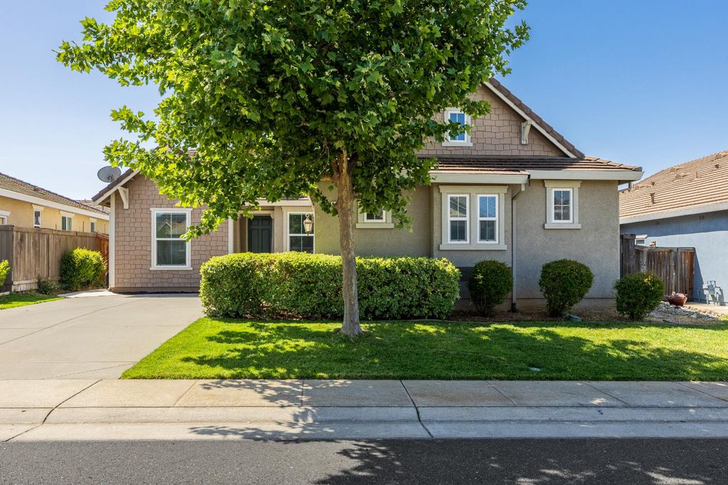 5425 Mossy Stone Way, Rancho Cordova, CA 95742