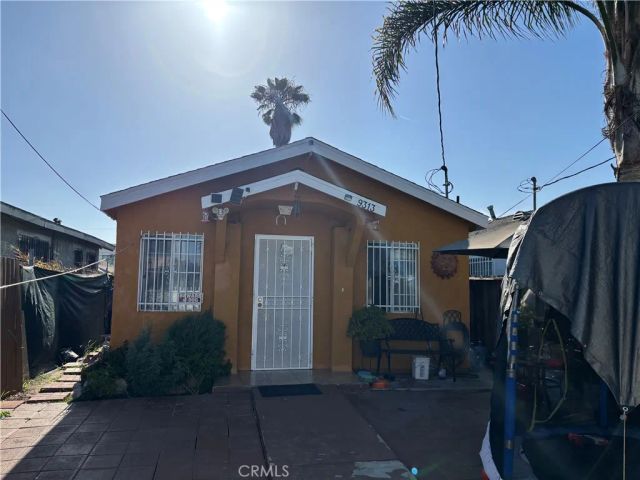 9313 Hickory, Los Angeles, CA 90002