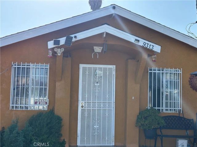 9313 Hickory, Los Angeles, CA 90002