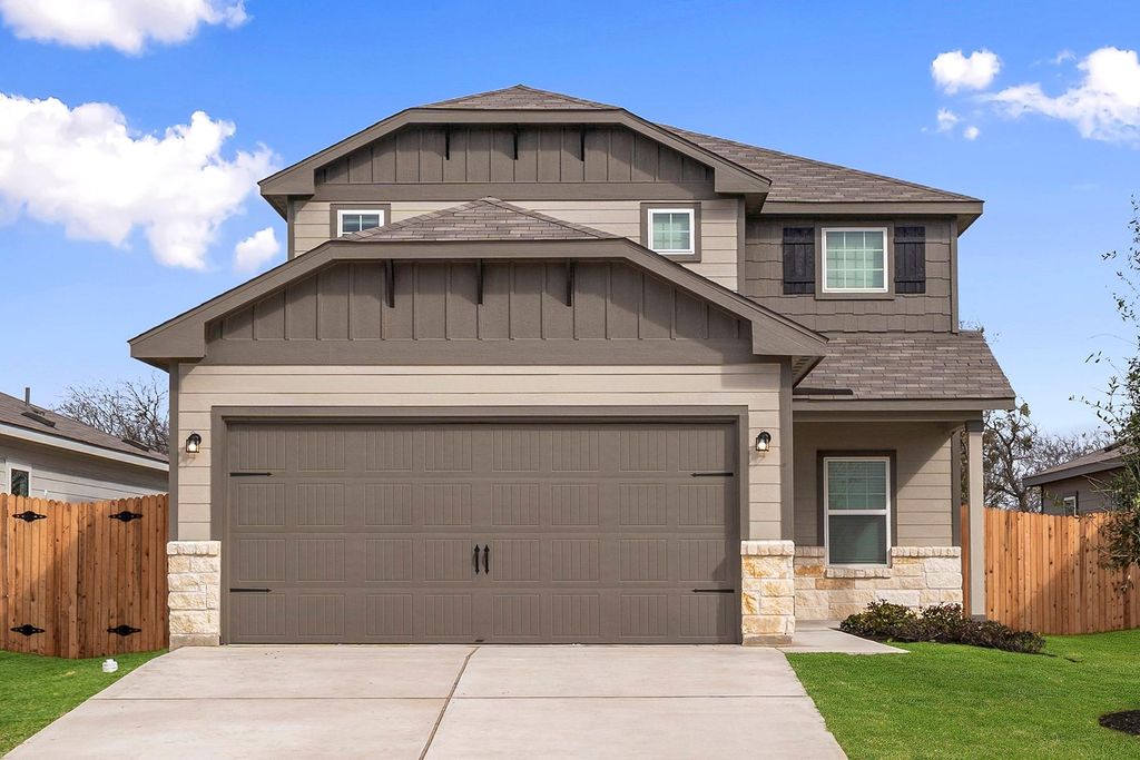 201 Paradise Canyon DR, Jarrell, TX 76537