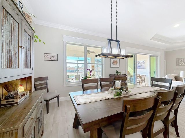 5105 JAREDS LANDING WAY, Oxford, FL 34484