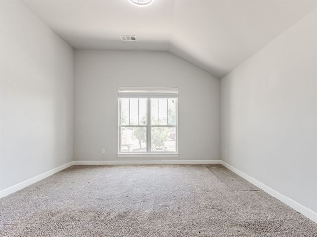 12929 NW 4th Street, Yukon, OK 73099
