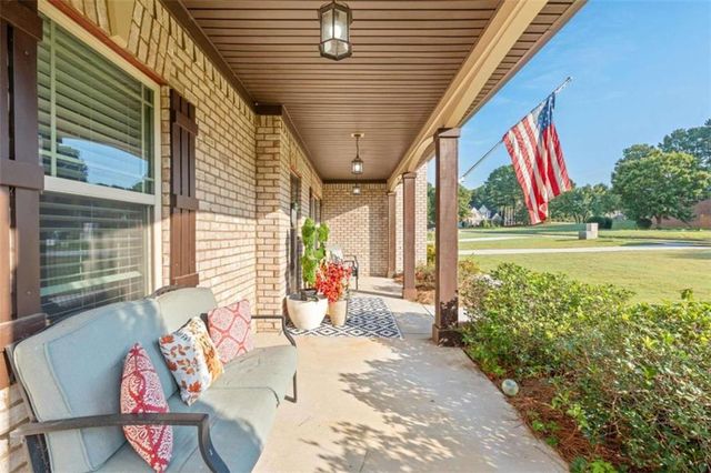 156 Fishers Mill Drive, Mcdonough, GA 30252