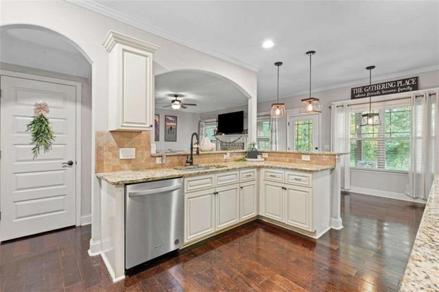 156 Fishers Mill Drive, Mcdonough, GA 30252