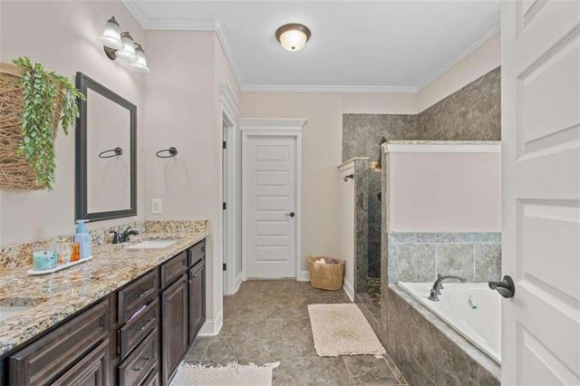 156 Fishers Mill Drive, Mcdonough, GA 30252