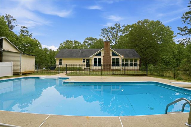130 Seneca Place, Fayetteville, GA 30215