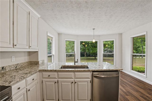 130 Seneca Place, Fayetteville, GA 30215