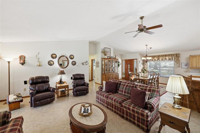561 SE 28TH STREET, Melrose, FL 32666