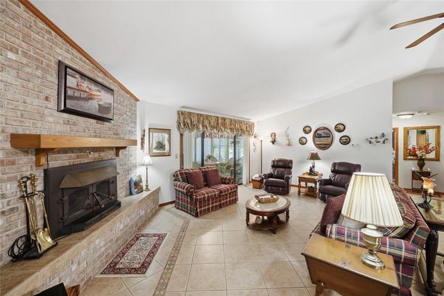 561 SE 28TH STREET, Melrose, FL 32666