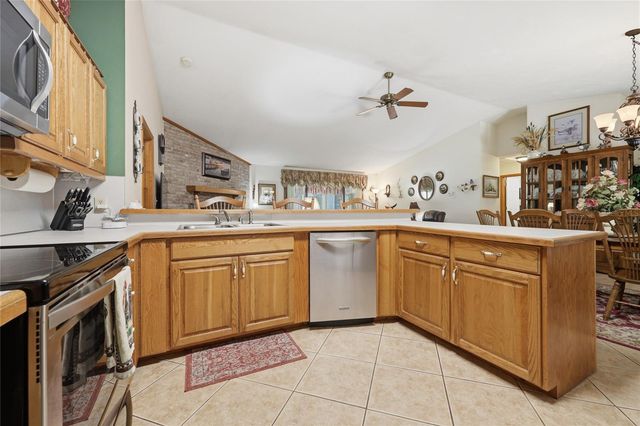 561 SE 28TH STREET, Melrose, FL 32666