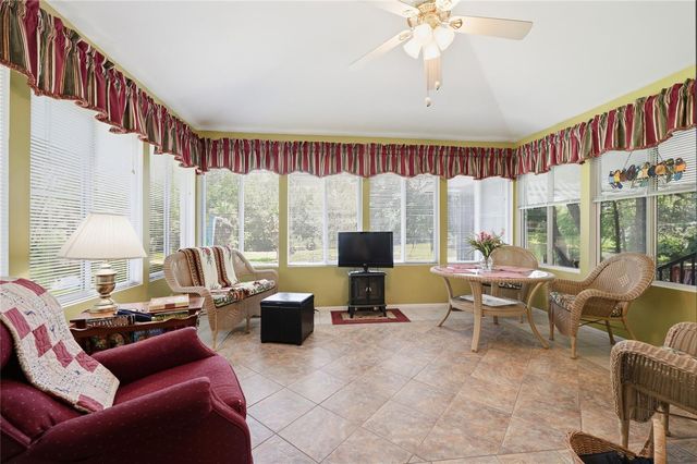 561 SE 28TH STREET, Melrose, FL 32666