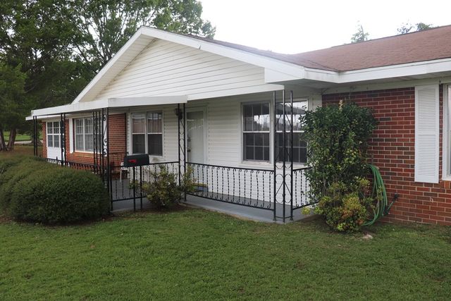 301 Access Drive, Enterprise, AL 36330