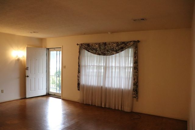 301 Access Drive, Enterprise, AL 36330