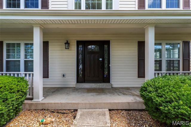 2400 Clayborn Drive, Chesterfield, MO 63017