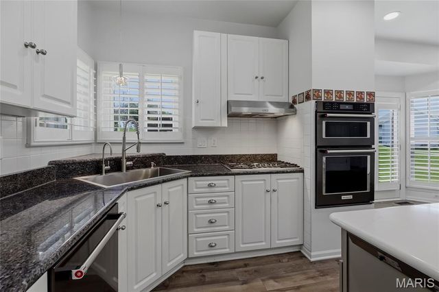 2400 Clayborn Drive, Chesterfield, MO 63017