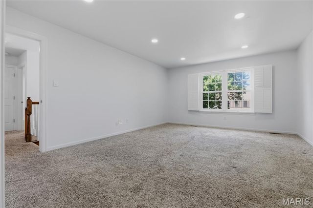 2400 Clayborn Drive, Chesterfield, MO 63017