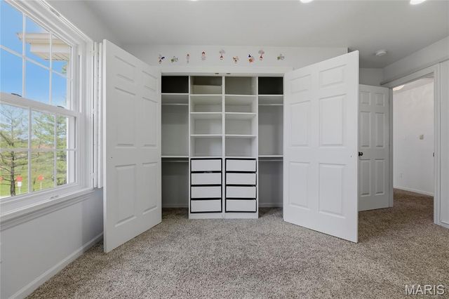 2400 Clayborn Drive, Chesterfield, MO 63017