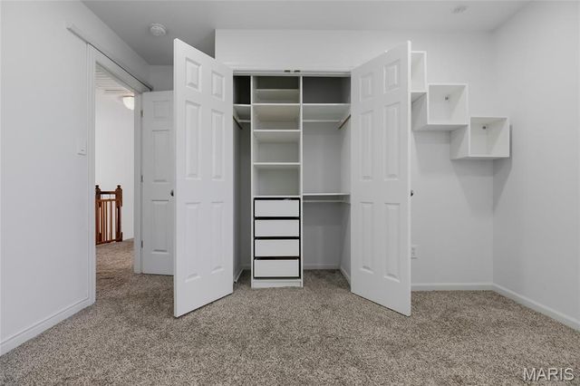 2400 Clayborn Drive, Chesterfield, MO 63017