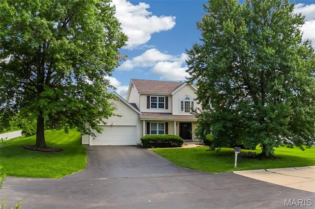 2400 Clayborn Drive, Chesterfield, MO 63017