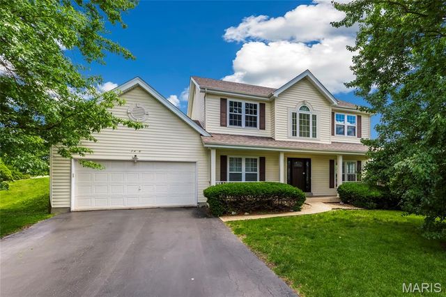 2400 Clayborn Drive, Chesterfield, MO 63017