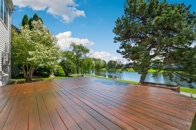 1704 Charlotte Circle, Naperville, IL 60564