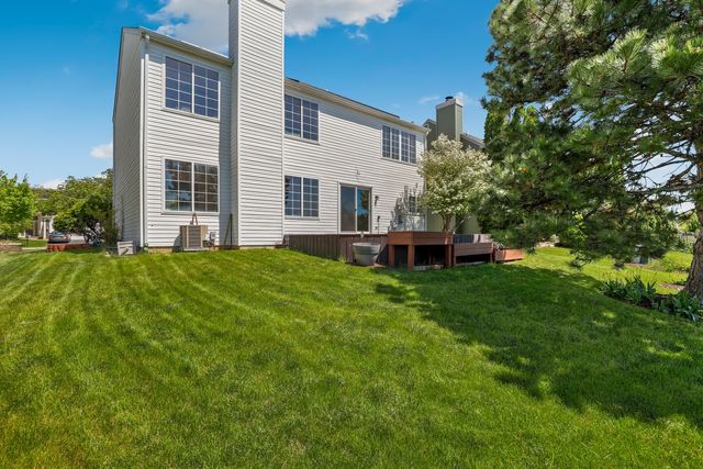 1704 Charlotte Circle, Naperville, IL 60564