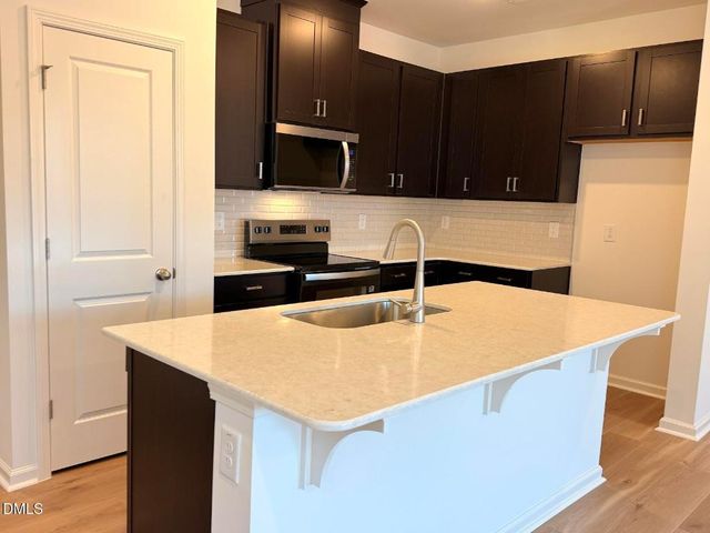 10614 Brookside Reserve Road, Raleigh, NC 27614