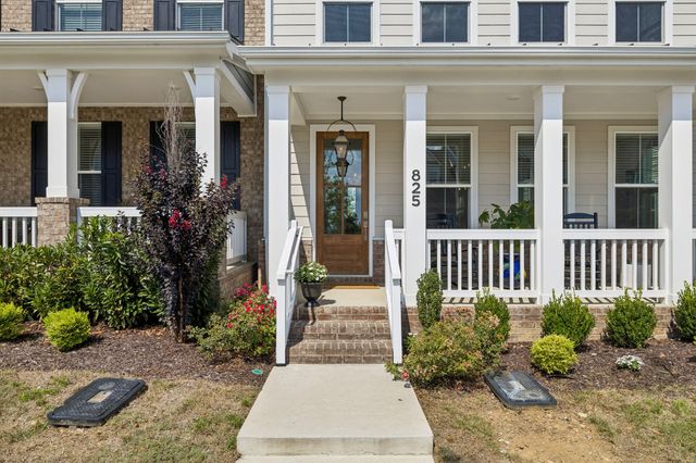 825 Braidwood Ln, Franklin, TN 37064
