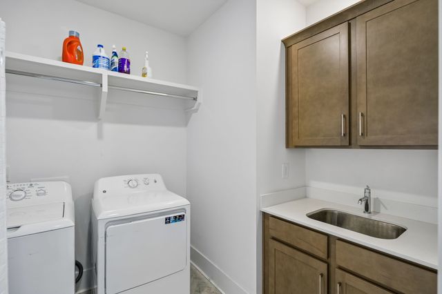 825 Braidwood Ln, Franklin, TN 37064