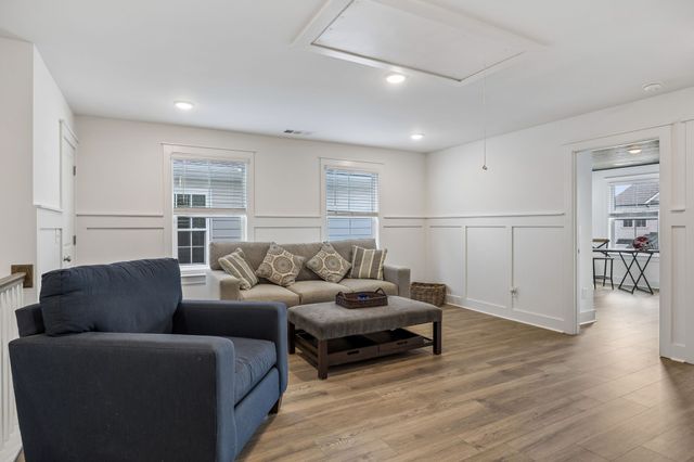 825 Braidwood Ln, Franklin, TN 37064