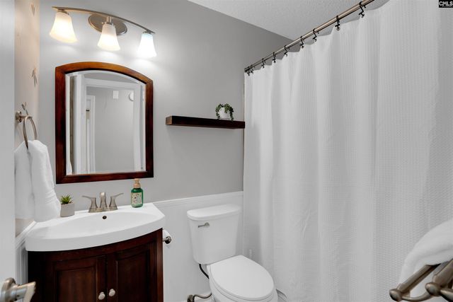 105 Sweetbriar Drive, Cayce, SC 29033