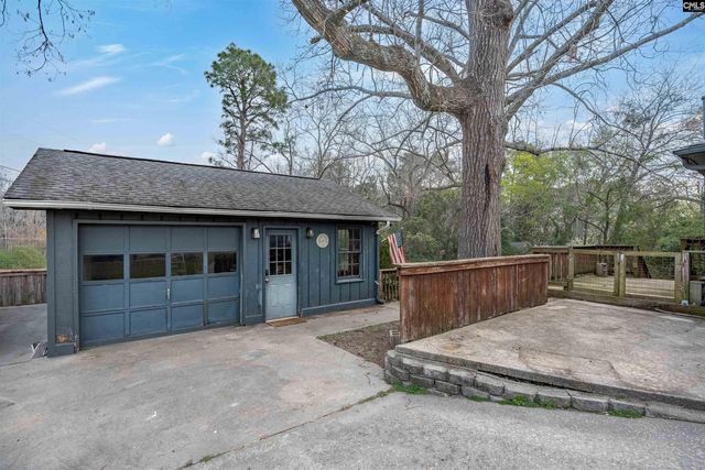 105 Sweetbriar Drive, Cayce, SC 29033