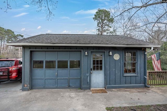 105 Sweetbriar Drive, Cayce, SC 29033