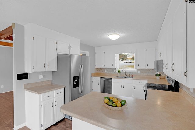 105 Sweetbriar Drive, Cayce, SC 29033