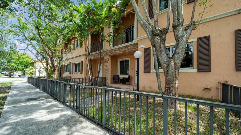 11276 SW 229th Ter, Miami, FL 33170