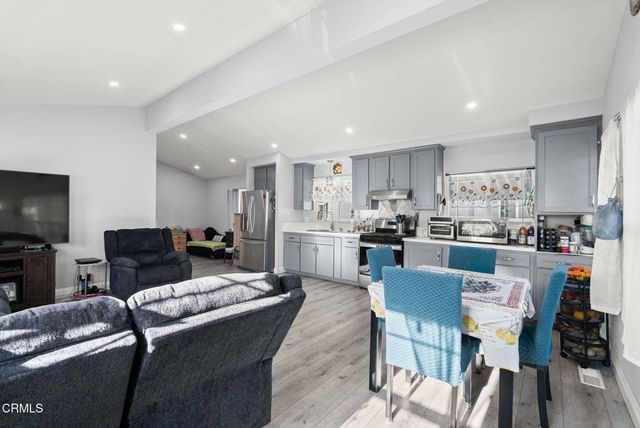 1550 Rory Lane 103, Simi Valley, CA 93063