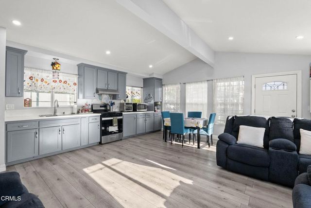 1550 Rory Lane 103, Simi Valley, CA 93063