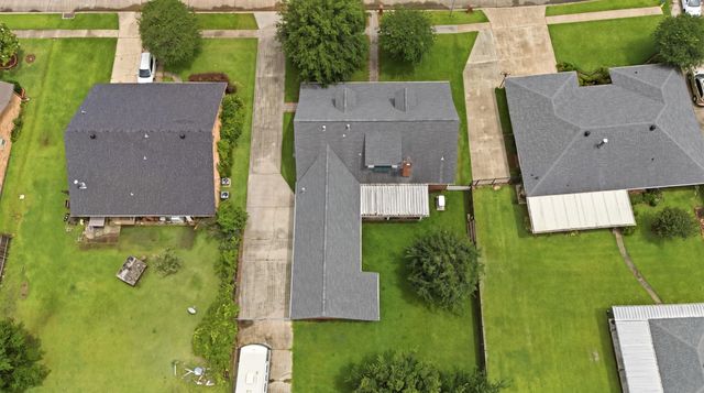 111 Louis Dr, Houma, LA 70364