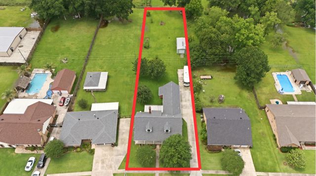 111 Louis Dr, Houma, LA 70364