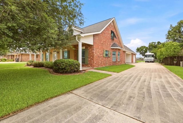 111 Louis Dr, Houma, LA 70364