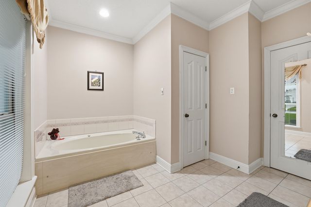 111 Louis Dr, Houma, LA 70364