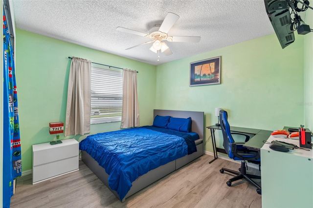 5730 LOMA VISTA DRIVE W, Davenport, FL 33896