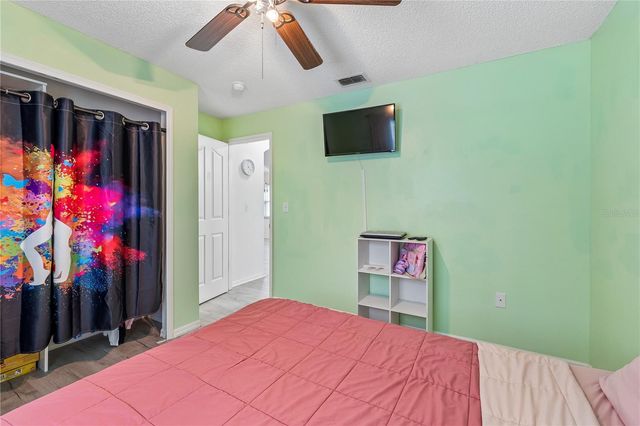5730 LOMA VISTA DRIVE W, Davenport, FL 33896