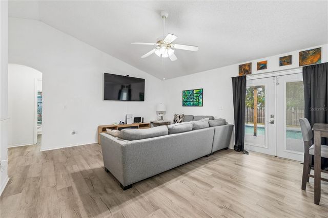 5730 LOMA VISTA DRIVE W, Davenport, FL 33896