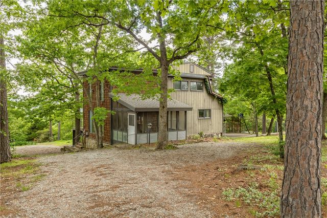 13 Rancho Vista Lane, Holiday Island, AR 72631