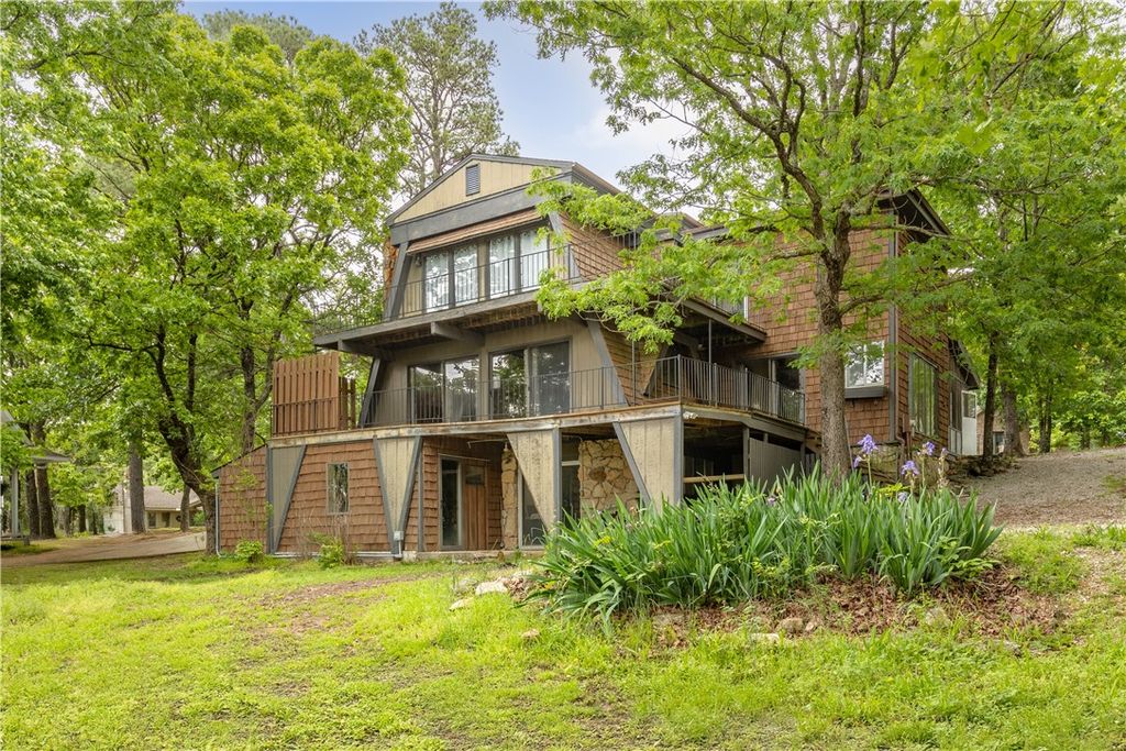 13 Rancho Vista Lane, Holiday Island, AR 72631