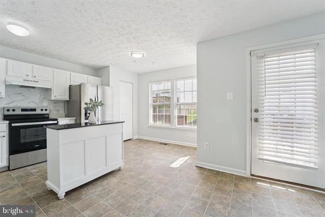 11 GEMSTONE CT, Baltimore, MD 21244