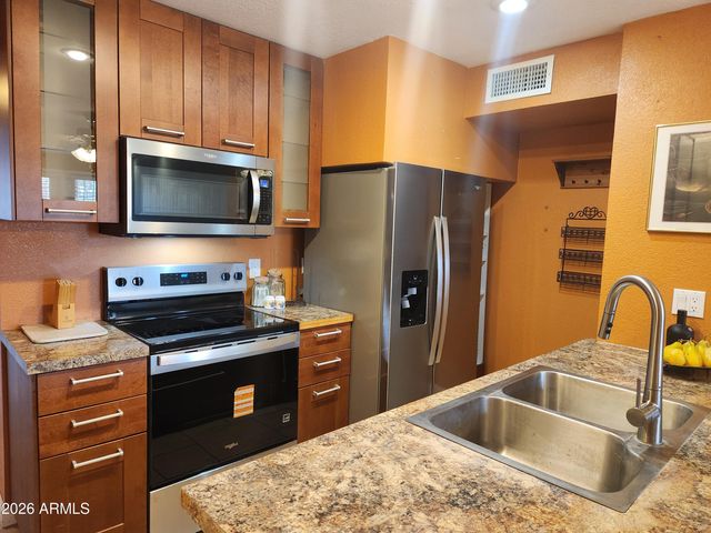 4901 S CALLE LOS CERROS Drive 235, Tempe, AZ 85282