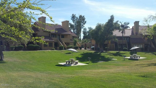 4901 S CALLE LOS CERROS Drive 235, Tempe, AZ 85282