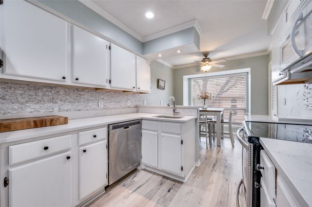 10029 Regal Park Lane 212, Dallas, TX 75230